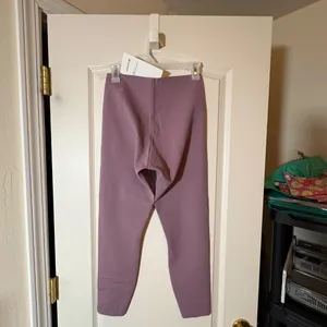 lululemon Glow Up™ Super-High-Rise Tight 25" NWT SZ 10 Color: LVLX thumbnail 5