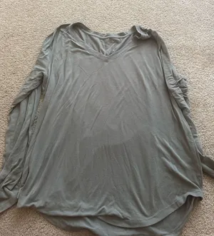 so long sleeve shirt green favorite v neck Size XXL thumbnail 1