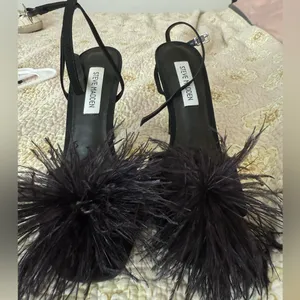 Steve Madden Crush Black Heels Feather thumbnail 2