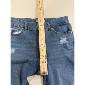Levis Low Pro Straight Jean Women 27" Raw Hem Travel Vacation Stretch Distressed thumbnail 5