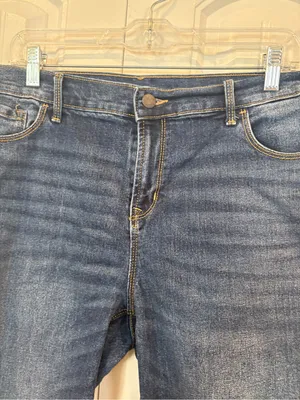 Old navy jean Bermuda shorts size 14 thumbnail 5