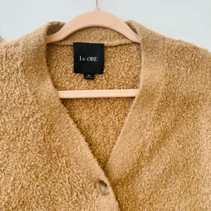 Le Ore Modena Cozy Cardigan in Lion King Size XSmall‎ Oversized Cropped thumbnail 5