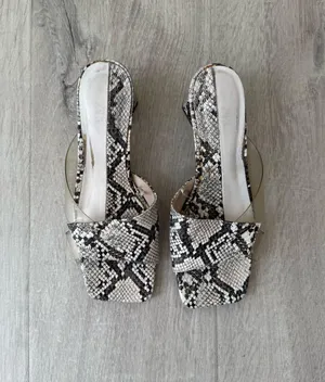 Zara Snakeskin Open Toe Block Heels thumbnail 1