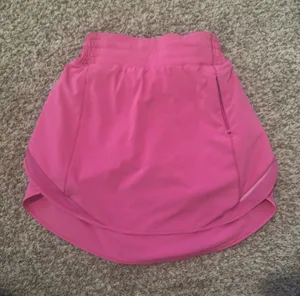 Lululemon Hotty Hot Skirt Sonic Pink thumbnail 1