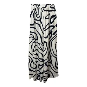 Anthro‎ Kindred Jumpsuit Medium White Navy Swirl Off Shoulder Smocked Waist thumbnail 4