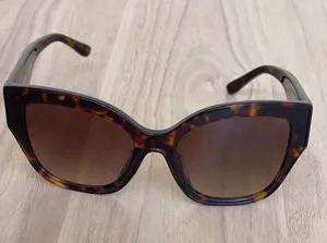 Tory Burch Tortoiseshell Cat-Eye Sunglasses with Brown Gradient Lenses thumbnail 1