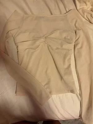 Urban Outfitters Top thumbnail 1
