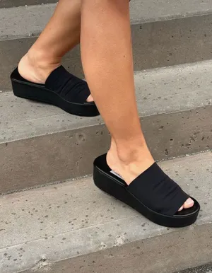 Steve Madden Sandals thumbnail 4