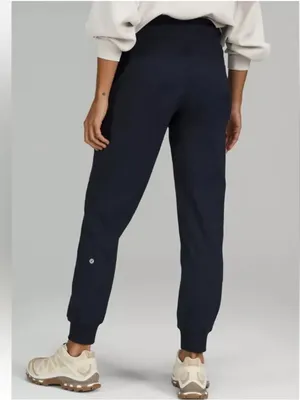Lululemon Dance Studio Mid-Rise Cropped Pant True Navy Size 8 25” inseam thumbnail 2