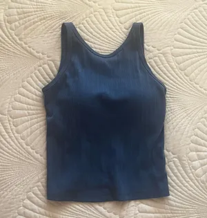 Uniqlo Gu Tank Top thumbnail 1