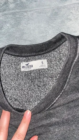Hollister Sweater Cropped thumbnail 3