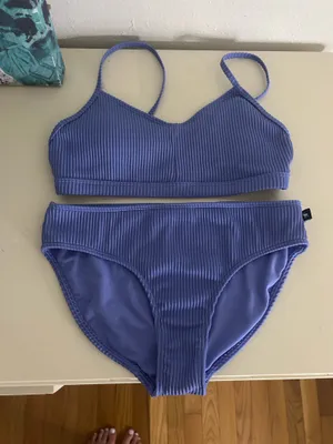 Abercrombie purple bikini set thumbnail 1
