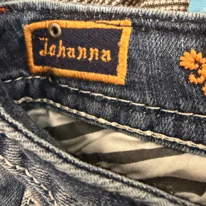 Rock Revival Johanna Bootcut Jeans Dark Wash Fleur De Lis Stitching Womens‎ 25 thumbnail 5