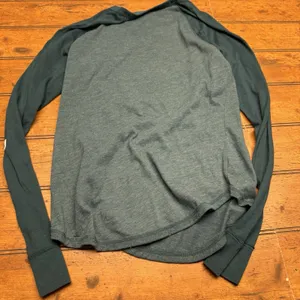 Hollister Medium Green‎ LONG SLEEVE HOLLISTER California TSHIRT thumbnail 3