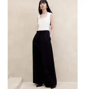 Banana Republic Everywhere Ponte Square Neck Top Cream Minimalist Model Off Duty thumbnail 6