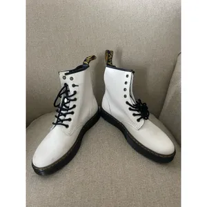 Doc Martens ZAVALA Combat Boot, white , S53, Sz 9 thumbnail 3