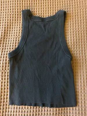 black womans aerie tank top in a size S thumbnail 3