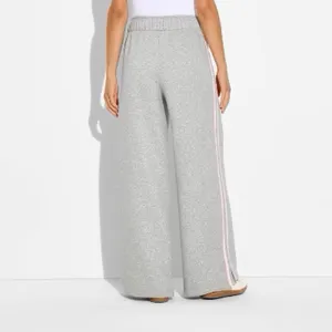 Women's nwt Diet Coke Bow Graphic Sweatpants - Gray XXL thumbnail 3