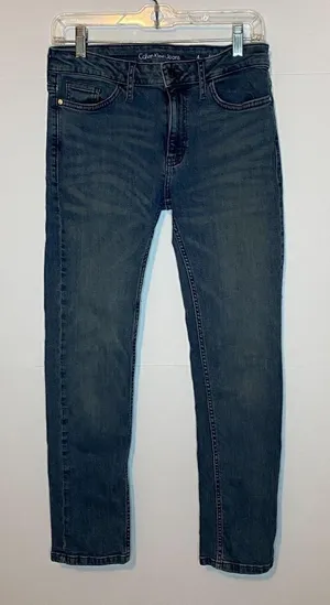 Calvin Klein Slim Boyfriend Sz 4 Jeans 26.5" Inseam EUC thumbnail 1