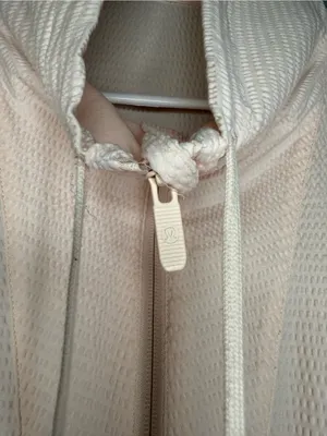 Lululemon Pack Light Pullover *Packable in Pink Mist Women’s Size 8 Activewear thumbnail 7