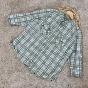 Carhartt Women’s Roll Tab 3/4 Sleeve Button Up Shirt Top Plain in Green XL thumbnail 1