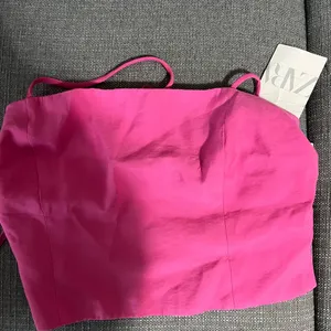 Zara pink crop top thumbnail 2