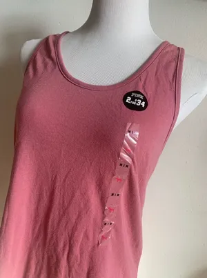 New Victoria’s Secret pink tank top thumbnail 1