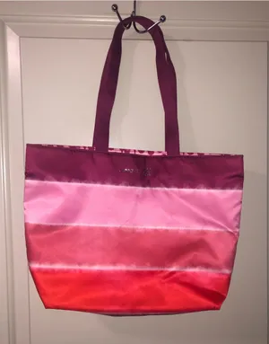 Clinique Satin Ombre Tote in Berry, Pink & Red thumbnail 1