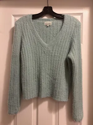 Major Label Group Sweater - Size L thumbnail 1
