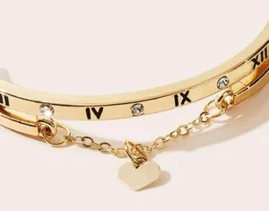 Heart and Roman Numerals Bracelet thumbnail 4