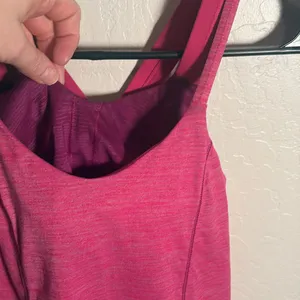 Lululemon Run For Gold Tank Top thumbnail 5