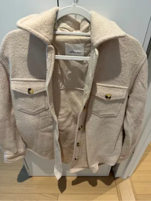 Aritzia Wilfred Free Cream Teddy Jacket thumbnail 4