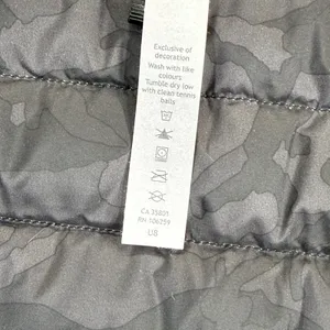 Lululemon Pack It Down Jacket Heritage 365‎ Camo Deep Coal Multi Black Size 4 thumbnail 9