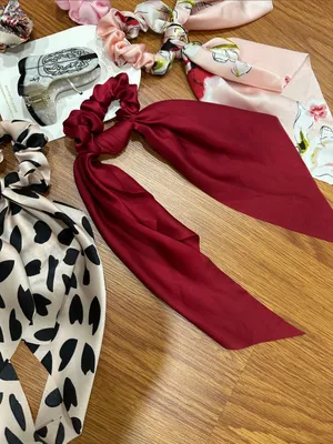 Multi-Pack Hair Scarf Scrunchies & claw clip thumbnail 3