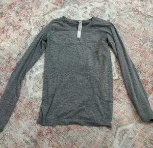 Lululemon Swiftly Long Sleeve thumbnail 1