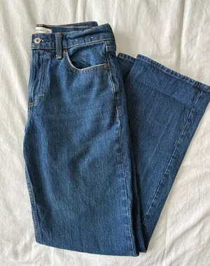 Abercrombie Low-Rise Jeans thumbnail 1