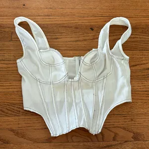 Prettylittlething Corset top thumbnail 1