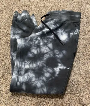 Lululemon Warm Down Jogger *Earth Dye size 8 thumbnail 1