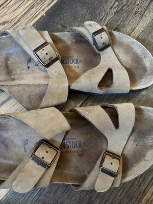 Birkenstock Classic Leather 2 Strap Slide in Taupe Brown EU 41 / US 10 Women’s thumbnail 3