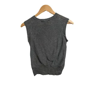 Acrobat Women's Gray Sleeveless‎ Front Twist Round Neck Knitwear Tops Size XS thumbnail 4