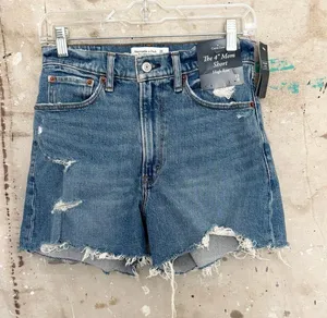 Abercrombie the 4" Mom Short Curve Love thumbnail 1