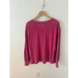 We The Free Free People Magenta Pink Long Sleeve Distressed Pocket Tee Small thumbnail 3