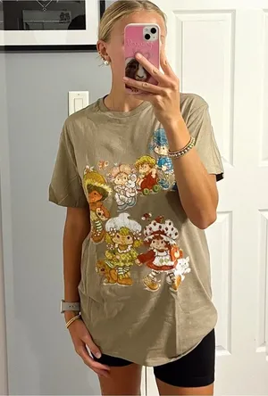 Strawberry Shortcake Characters Tee Size M thumbnail 1