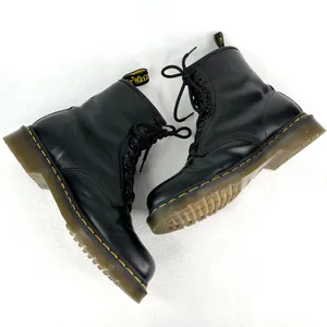 Dr. Martens 1460 Smooth Leather Black Lace Up Boots EU41 W9 M8 UK7 thumbnail 12