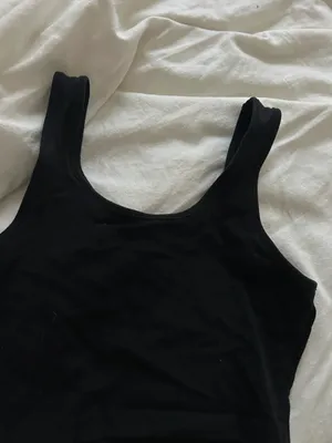 Simple Black Crop Top Size M thumbnail 5