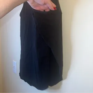 Madewell Black Curved Hem Tank Top with Side Slits‎ - Size Small thumbnail 4