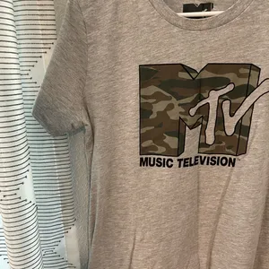 Target tee thumbnail 2