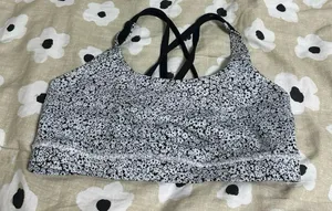 Lululemon sports bra thumbnail 1