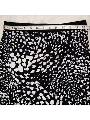 Banana Republic Black & white leopard print midi skirt Size XS See photos for thumbnail 3