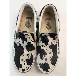 Vans Classic Slip-On Cow Print Black White Canvas Sneakers Womens 8.5 Mens 7 thumbnail 5